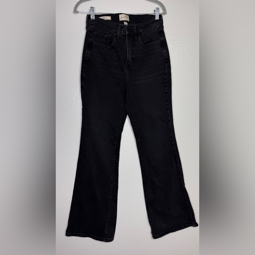 Universal Thread high rise flare jeans size 4